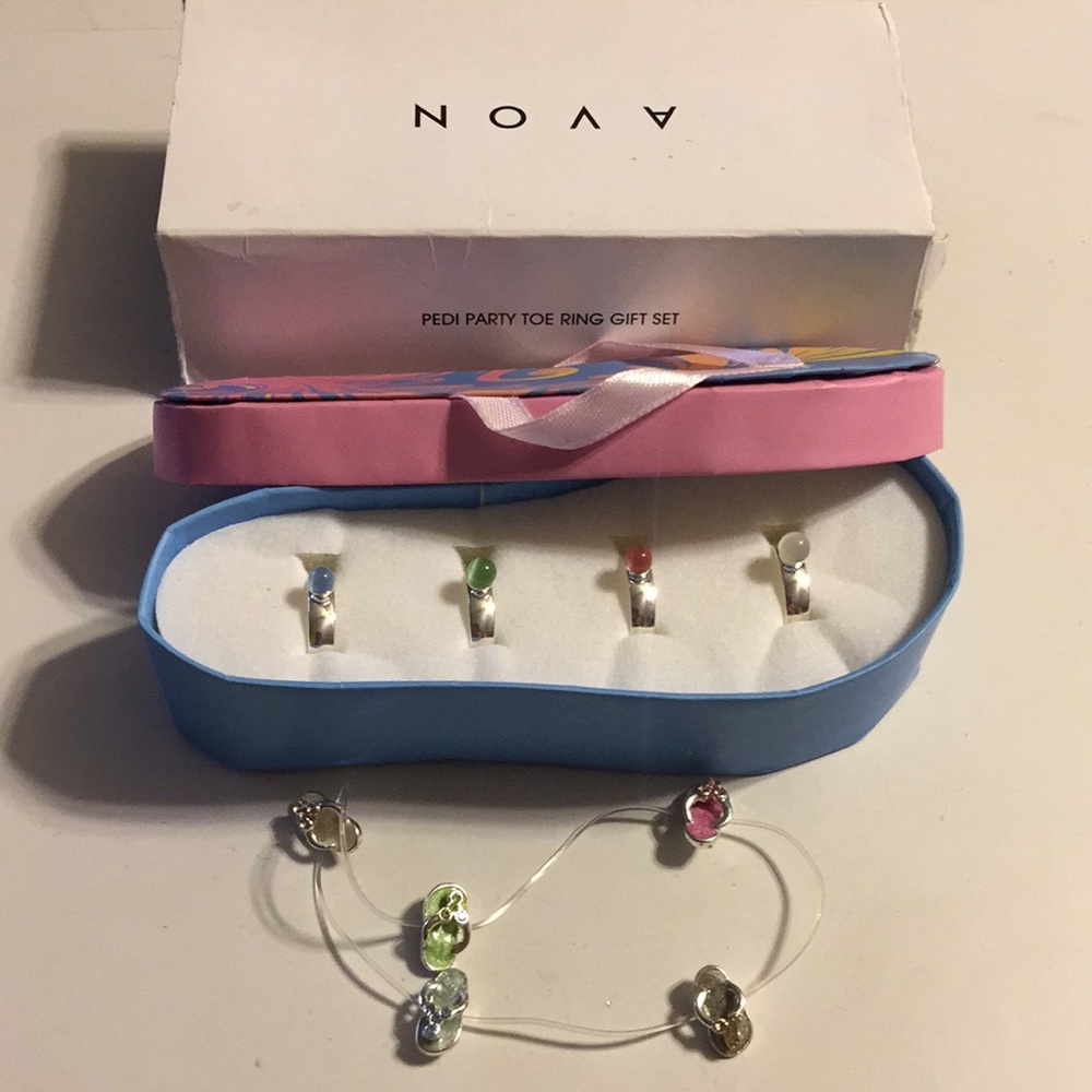 Avon toe ring set and enamel sandal bracelet